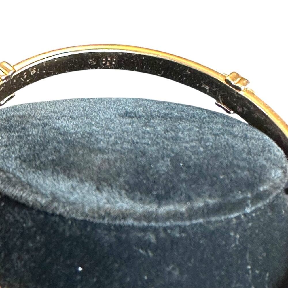 Tory Burch - Classic Logo Elegant Gold Bangle Bracelet - Picture 3 of 11